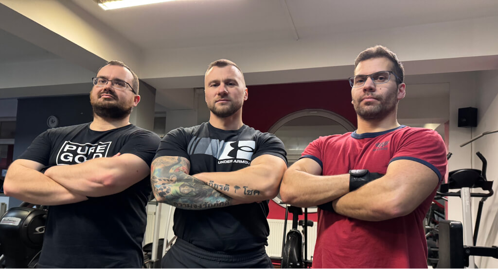 Tomis Ákos és két éve a két éve vele edző fiúk